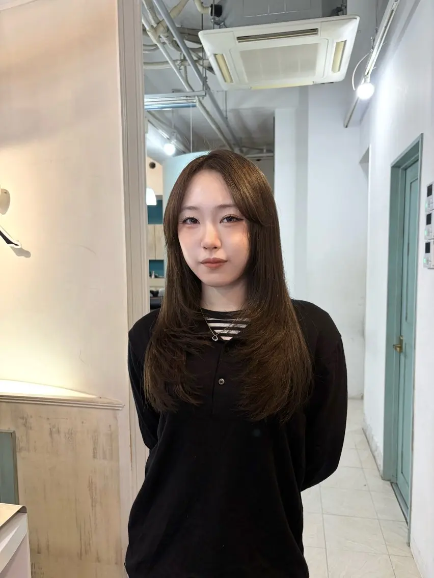 ロング 望月虹子｜似合わせ カット、カラー🎀のヘアスタイル