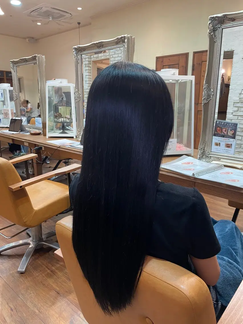 ロング カラー 黒髪 ブルーカラー ブルーブラック 透明感カラー ヘアカラー トリートメント Satsuki🤍 /カラーモデル募集中のヘアスタイル