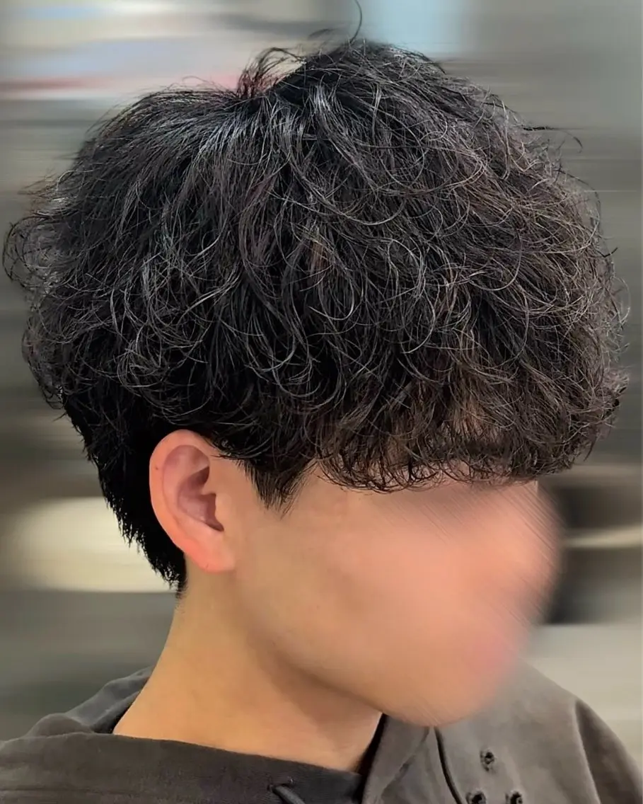 ショート パーマ メンズ メンズパーマ 井ノ本 成海 / カラー/縮毛矯正のヘアスタイル