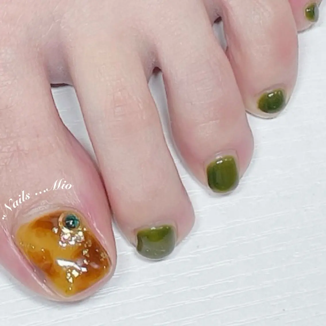 ネイル アートネイル べっ甲ネイル .Nails Mio 赤羽西ネイルサロンのネイルデザイン