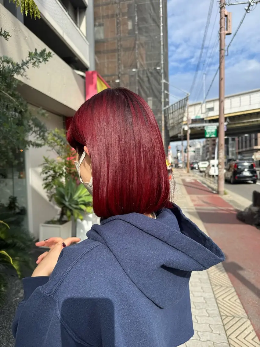 ミディアム カット ヘアカラー トリートメント Yuzu .のヘアスタイル