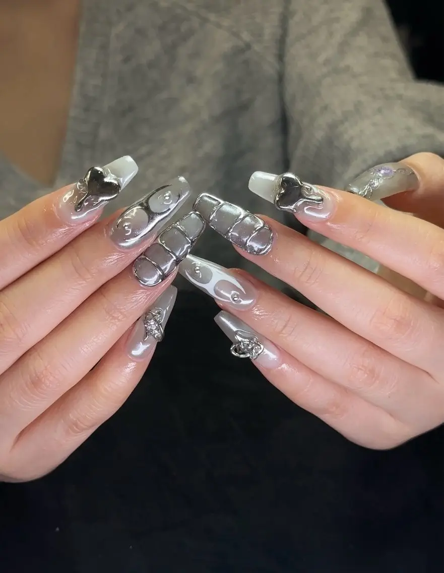 ネイル Iconic Nailのネイルデザイン