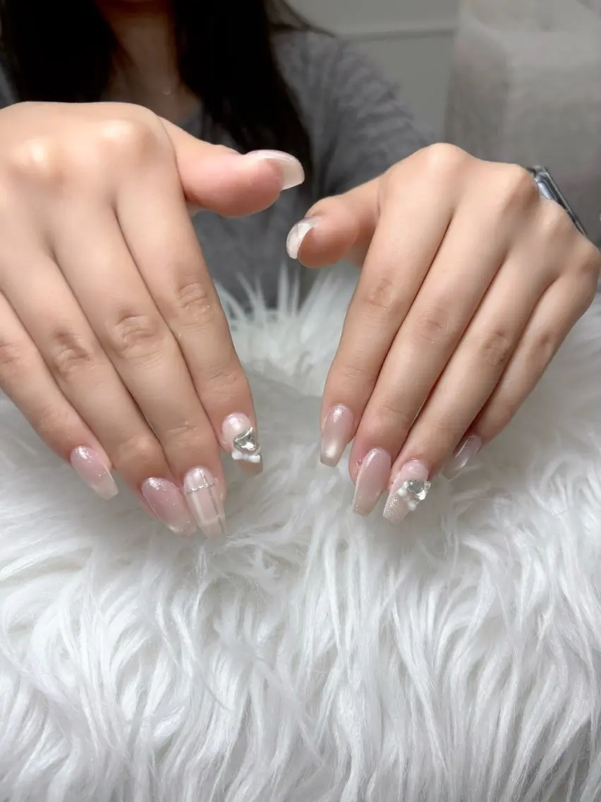 セミロング ハンドネイル NENENAIL 【シヨン】のネイルデザイン