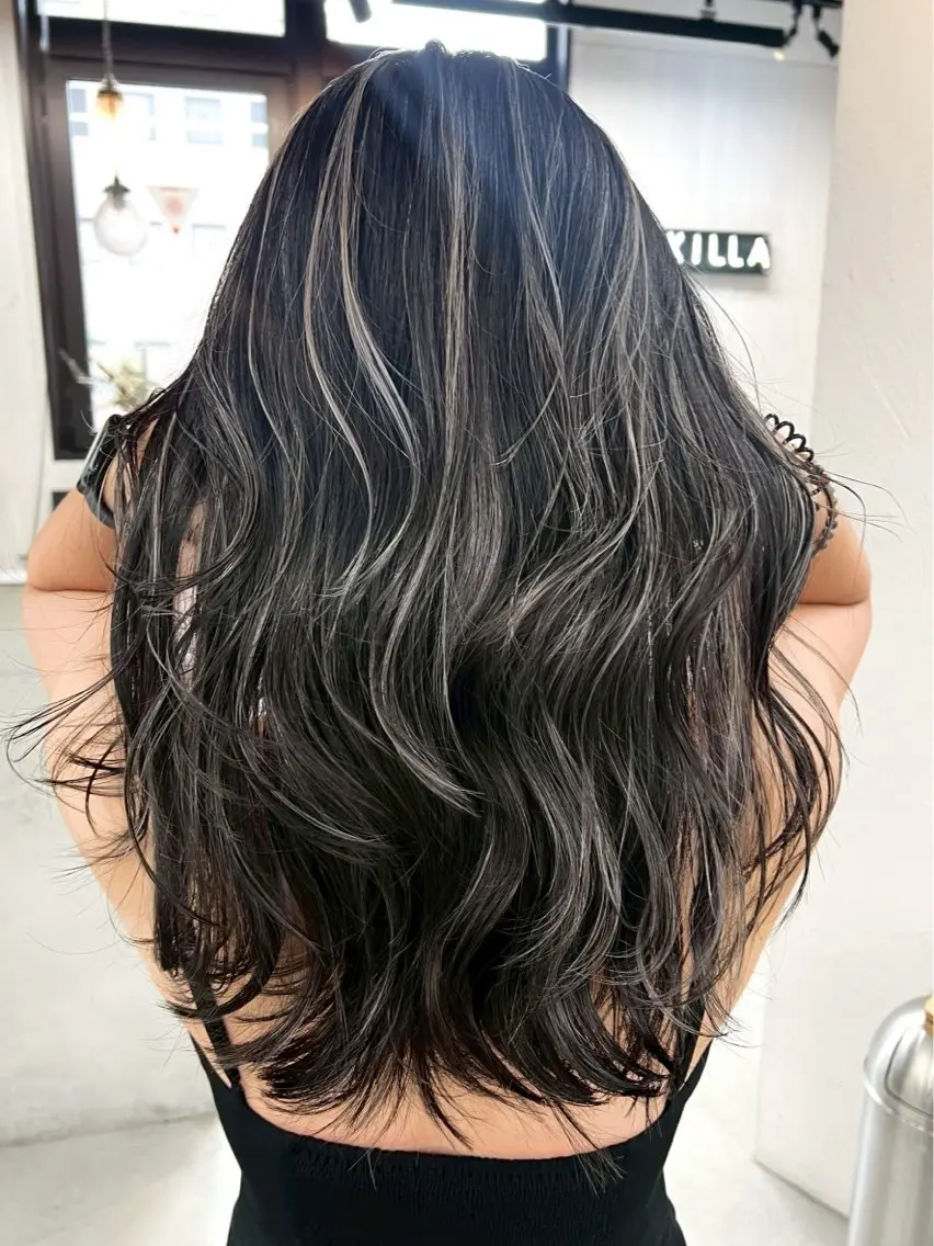 ロング 榎園 由美のヘアスタイル