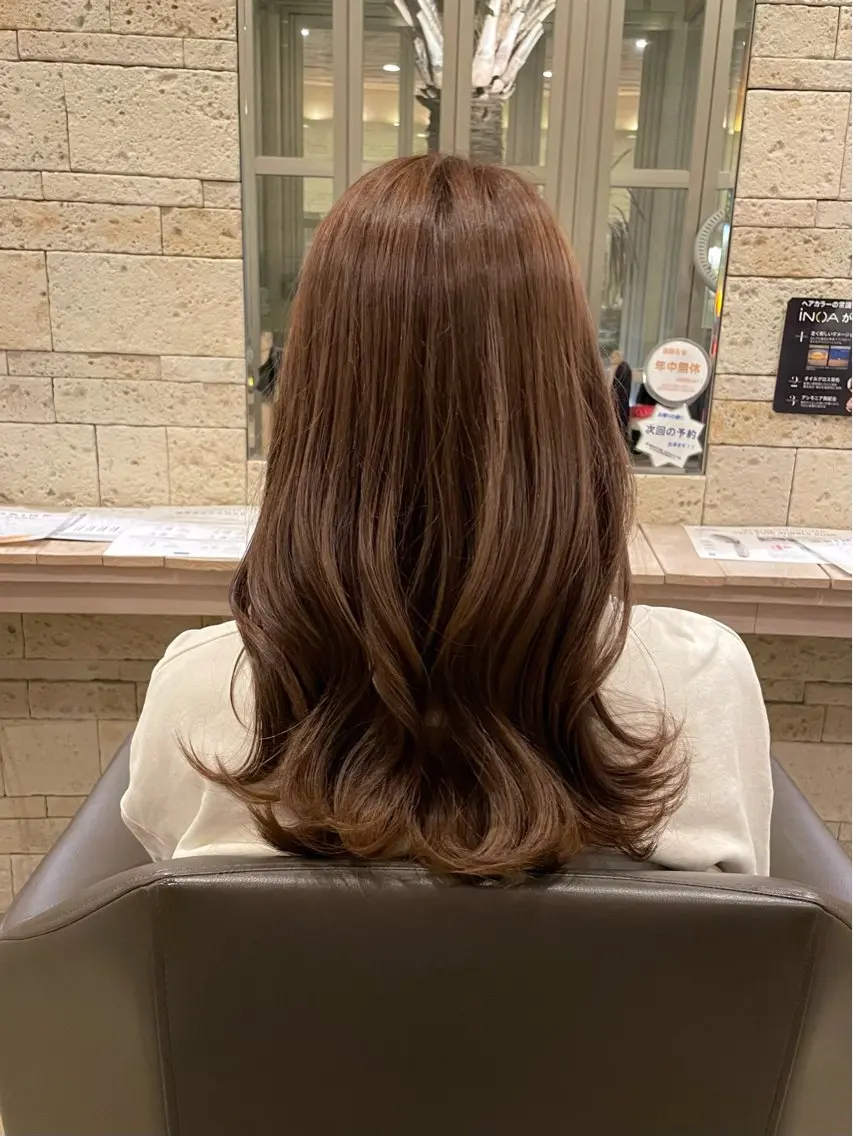 ミディアム アッシュ アッシュブラウン カット ヘアカラー 木村 一葵のヘアスタイル