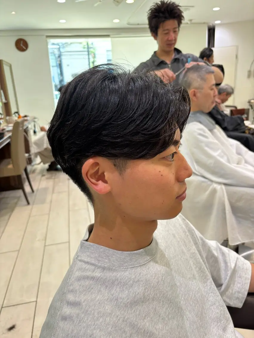 ショート パーマ メンズ メンズパーマ カット 縮毛矯正 トリートメント 根本 弥英のヘアスタイル