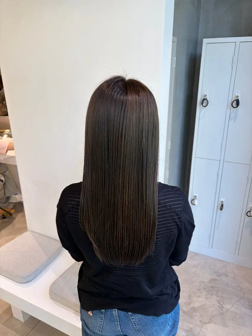 セミロング 西崎 愛加のヘアスタイル