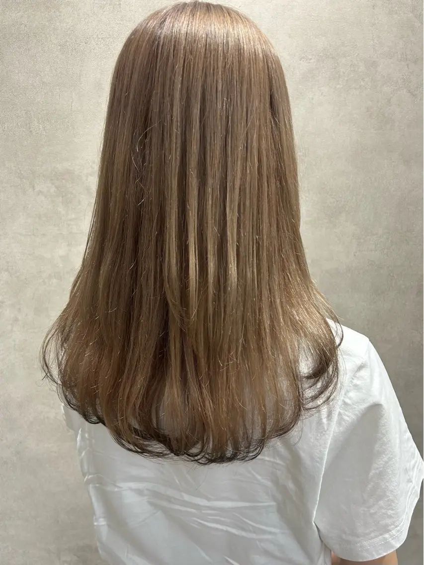 セミロング カラー ベージュカラー ブラウンカラー ダークブラウン ミルクティーベージュ ヘアカラー 優花/ハイトーン /デザインカラーのヘアスタイル