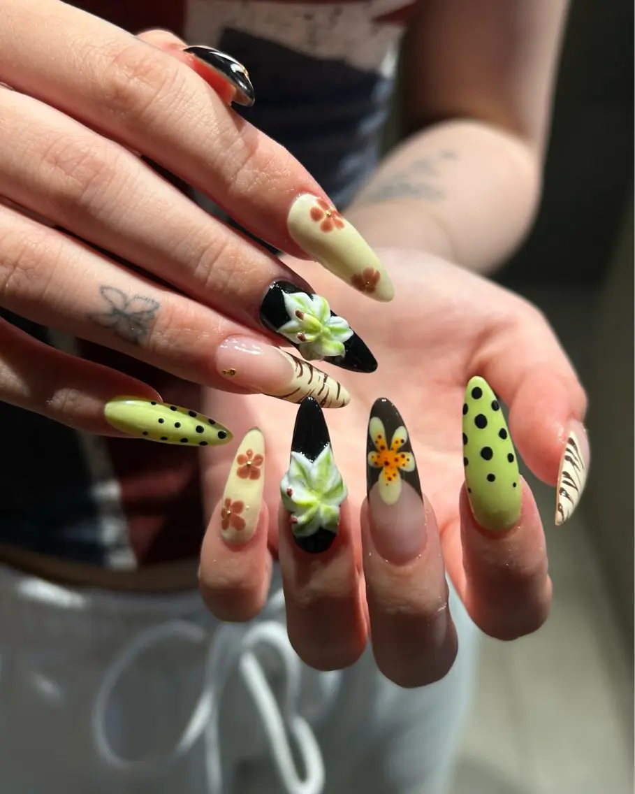 ネイル SEINA_ NAIL🐈‍⬛💗のネイルデザイン