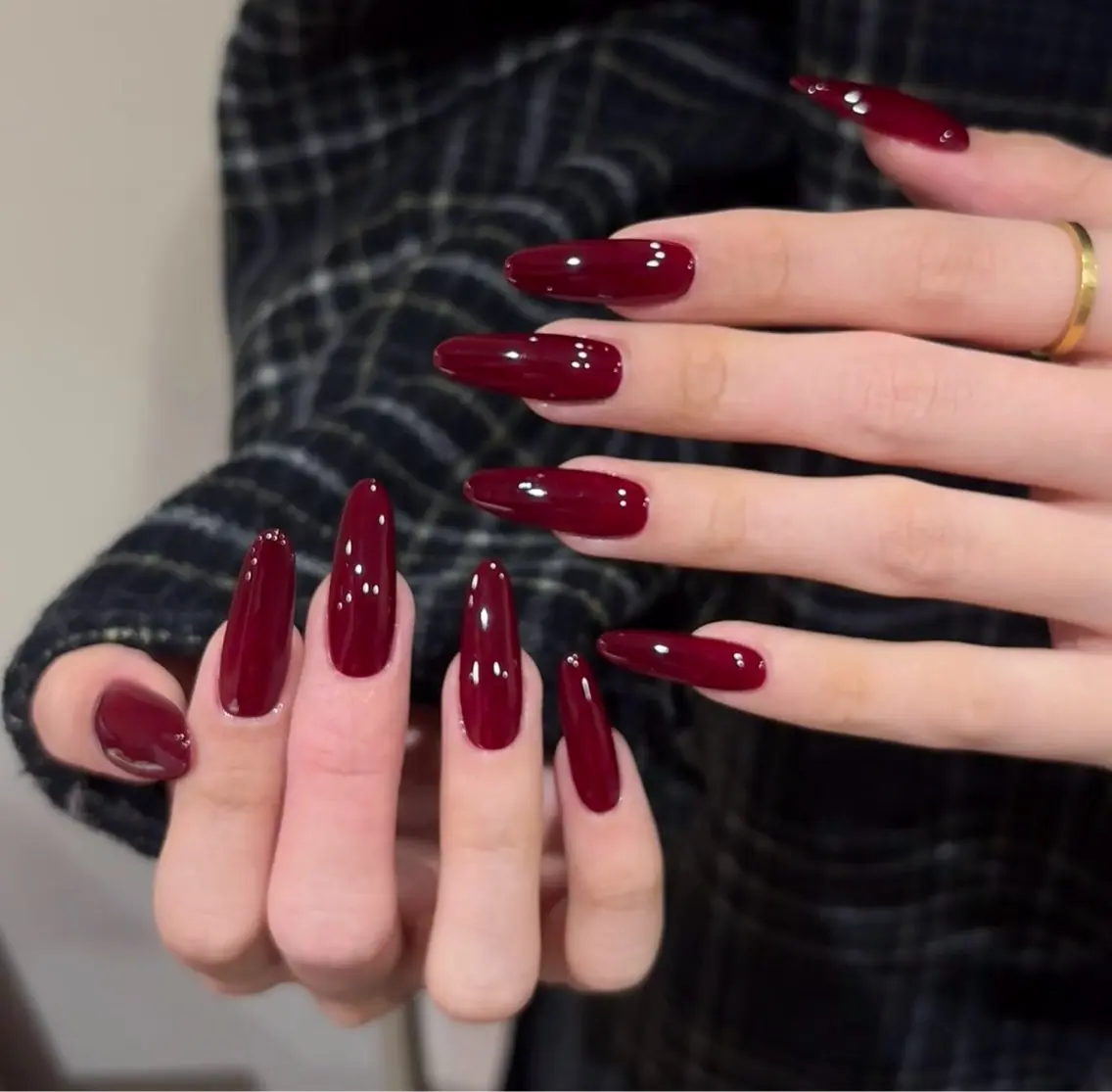 ネイル フットネイル フレンチネイル グラデーション 氷ネイル・うるうるネイル 韓国ネイル ハンドネイル Lynn_ Nailのネイルデザイン