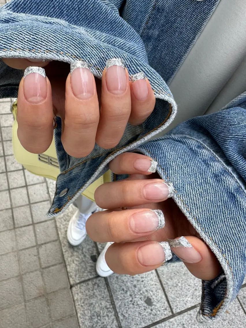 ネイル アートネイル フレンチネイル キラキラネイル ラメ(グリッター) ロングネイル SHIORI 📍渋谷 / 円山町のネイルデザイン