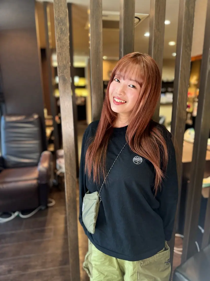 カラー ブラウンカラー オレンジ アト ランティスのヘアスタイル