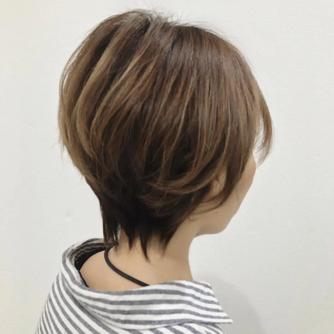 ショート カラー ショートボブ ハンサムショート ボブ ショートヘア 小顔カット カット トリートメント 上田 篤史のヘアスタイル