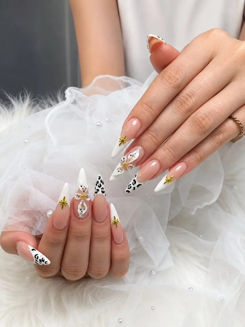 ネイル アートネイル ボルドー フレンチネイル ジェルネイル 氷ネイル・うるうるネイル ハンドネイル Julie Nail Rinのネイルデザイン