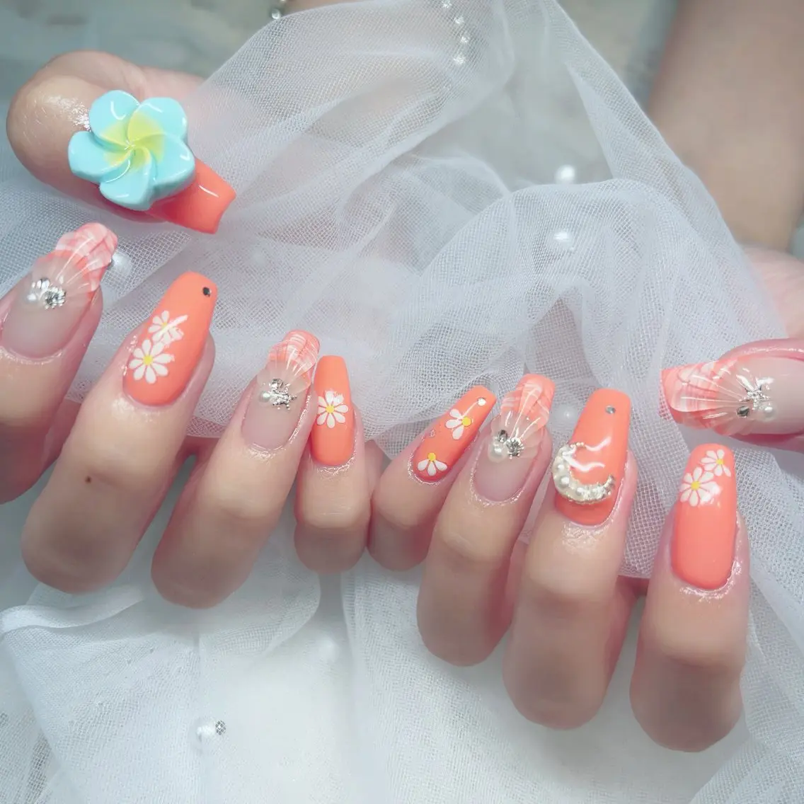 ネイル ハンドネイル Miki 本町駅｜💅‎🤍のネイルデザイン