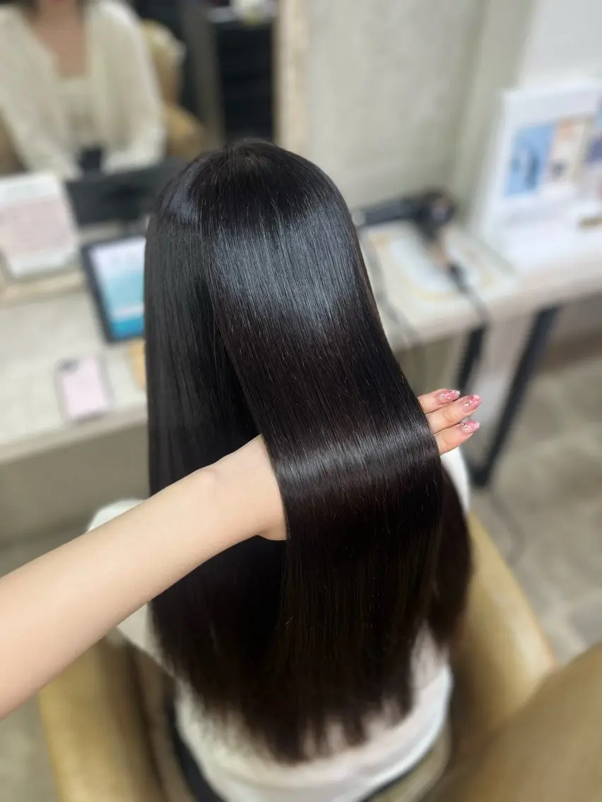 【思わず触りたくなる髪へ🪽】グロストリートメント ¥6,600の写真