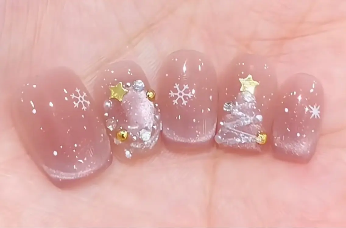 ネイル LEDアイラッシュ ∩_∩アオイのマツエク・マツパデザイン
