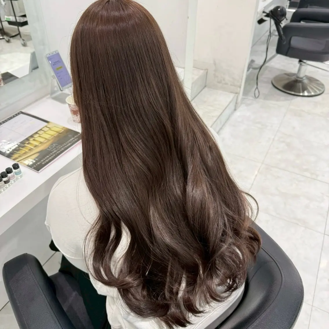 カラー 🤍ブリーチなし ブラウンhimi🤍のヘアスタイル