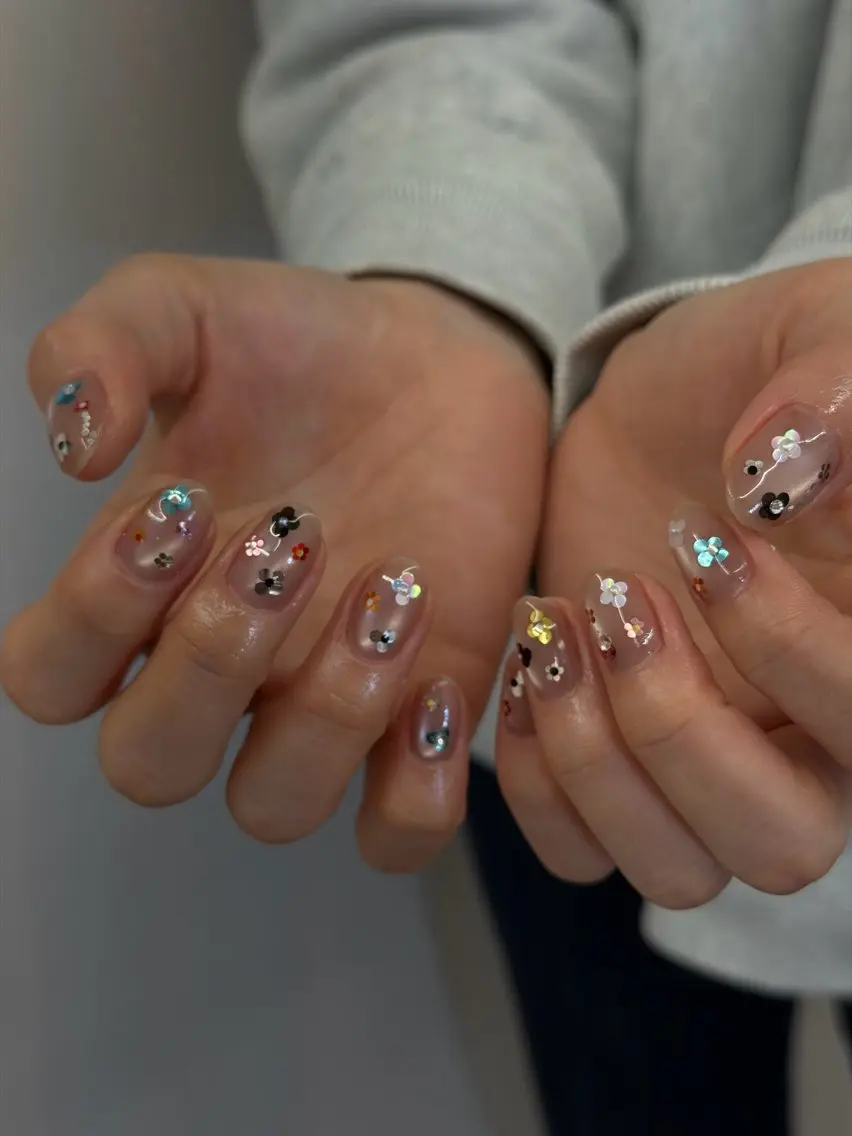 ネイル ジェルネイル キラキラネイル マグネットネイル ニュアンスネイル パラジェル ハンドネイル ハンドケア Bana_ Nailのネイルデザイン
