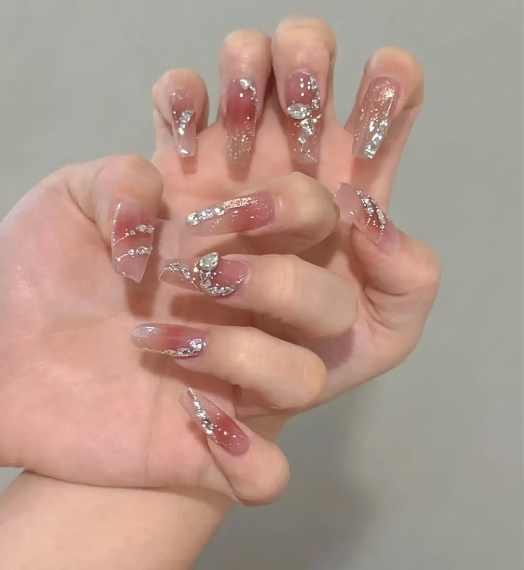 ネイル ハンドネイル Yuri ユリのネイルデザイン
