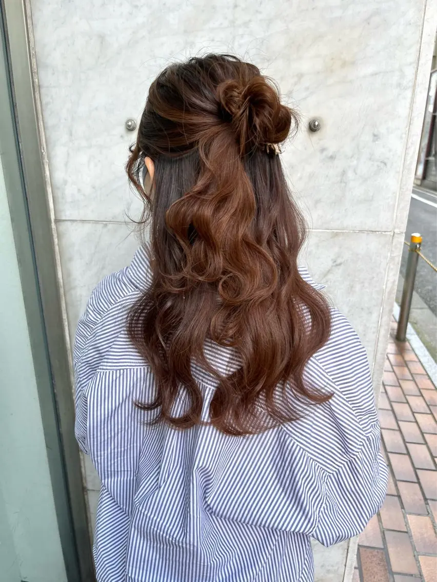 セミロング Mila Akariのヘアスタイル