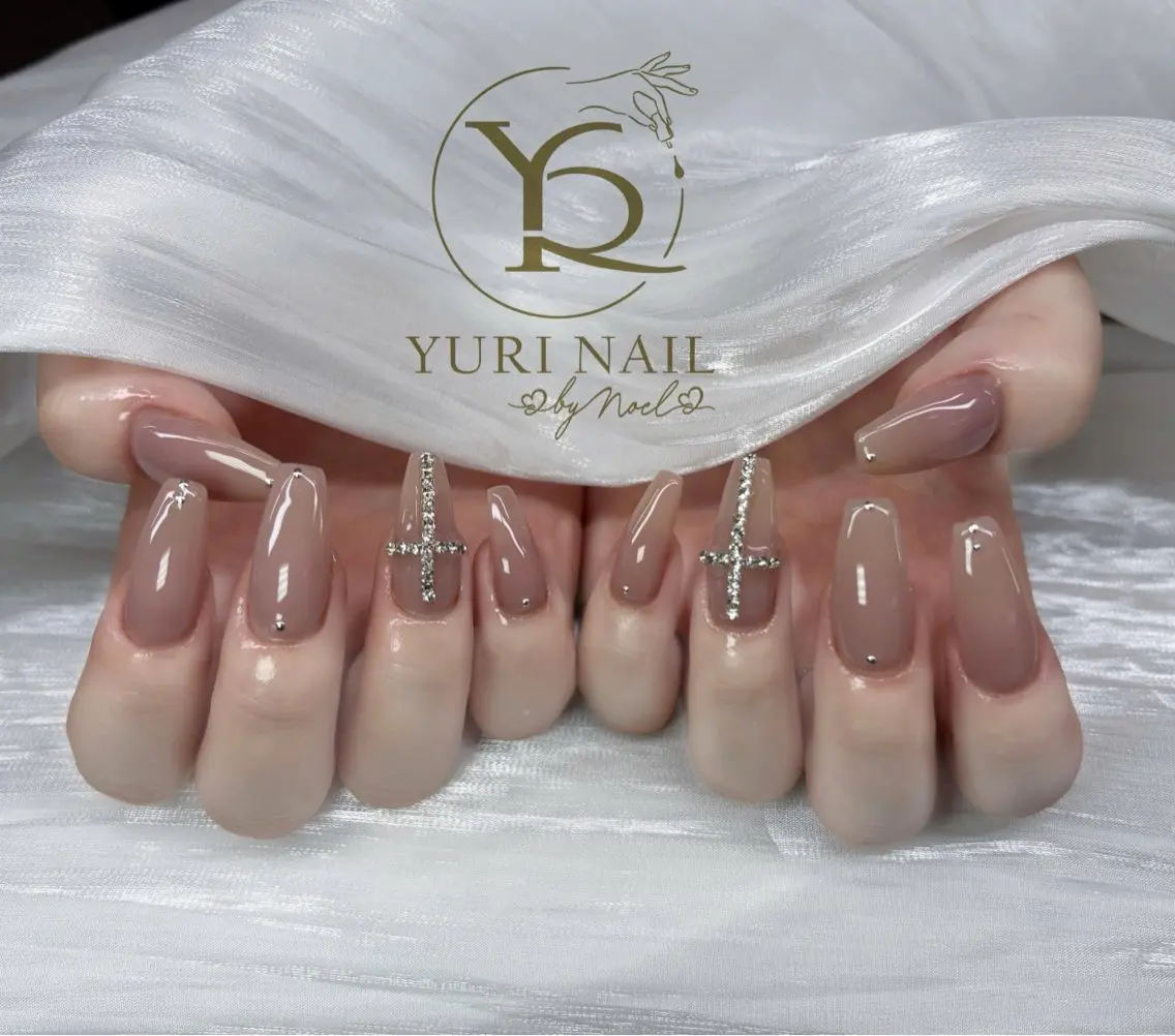 ネイル チークネイル フットネイル フレンチネイル グラデーション キラキラネイル ハンドネイル フットネイル ハンドケア YURI Nail Funabashiのネイルデザイン