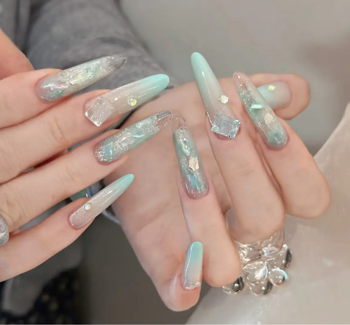 ネイル ハンドネイル Luvia Ginzaのネイルデザイン