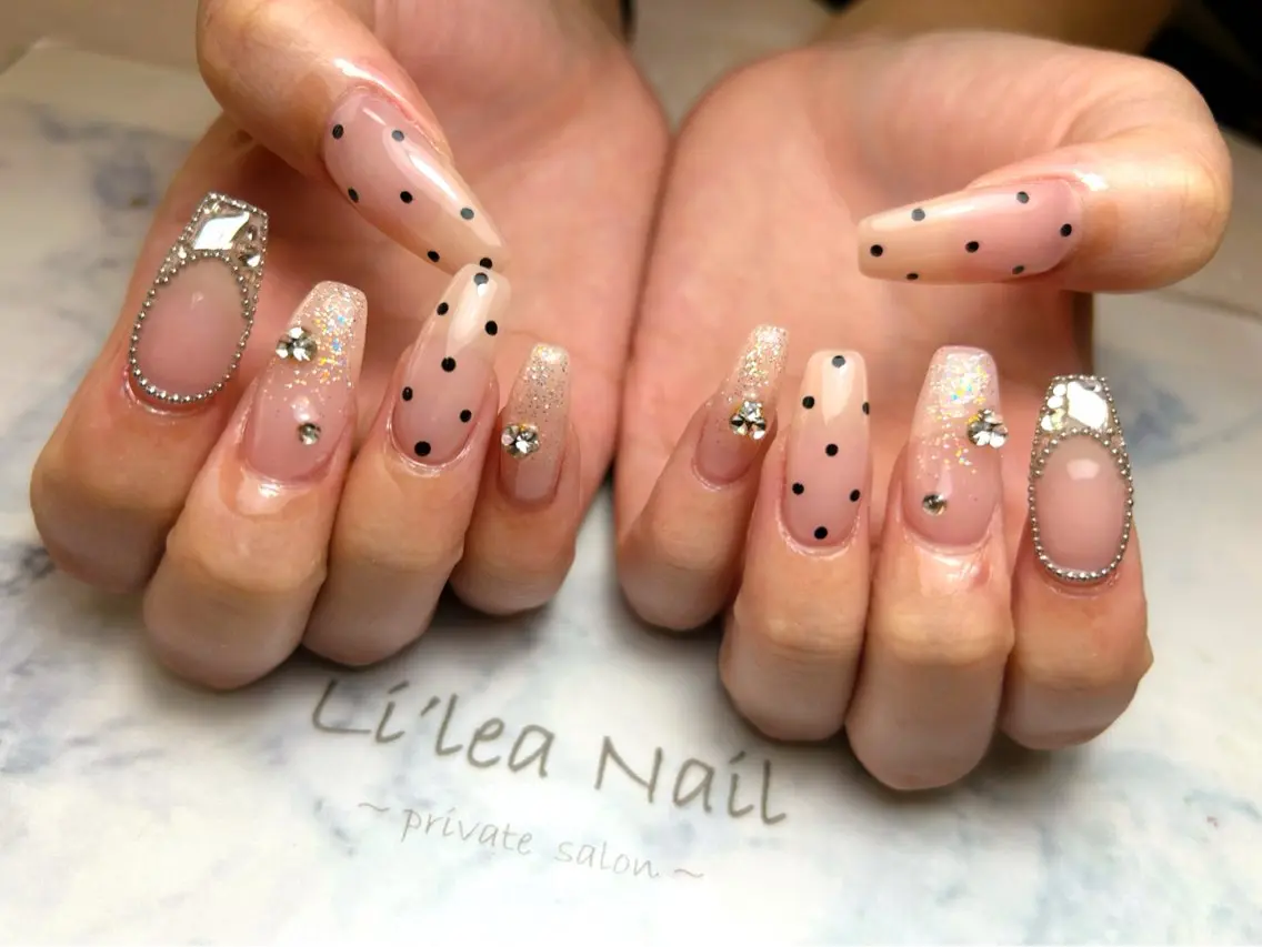 ネイル ハンドネイル Li'leaNail AINAのネイルデザイン