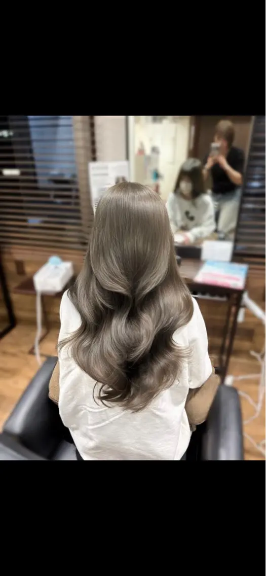 ロング カラー ヘアカラー ❤️‍🔥ベージュカ ラー❤️‍🔥まゆかのヘアスタイル