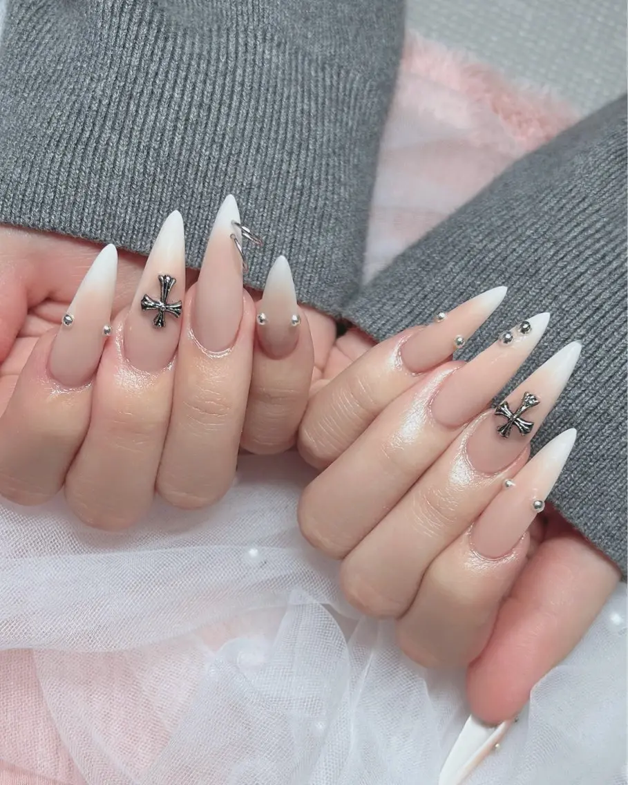 ネイル 長さ出し スカルプネイル ハンドネイル RiLion💗 Risa🦋💜のネイルデザイン
