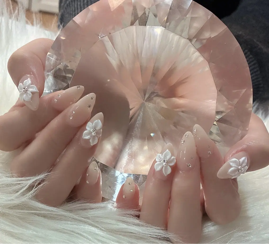 ネイル LoaChaton kaeのネイルデザイン