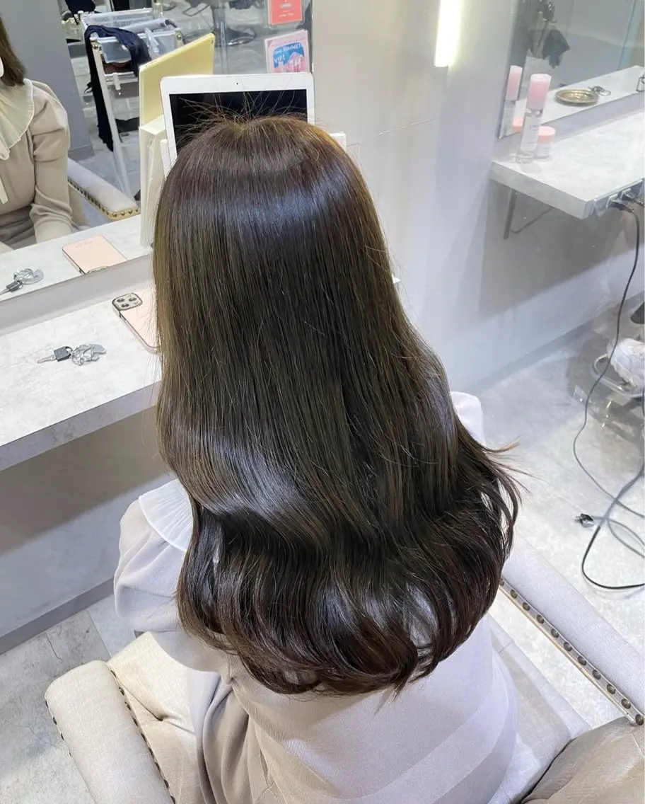ミディアム ヘアカラー 🌙Runa つや髪 小顔ショート/ウルフのヘアスタイル