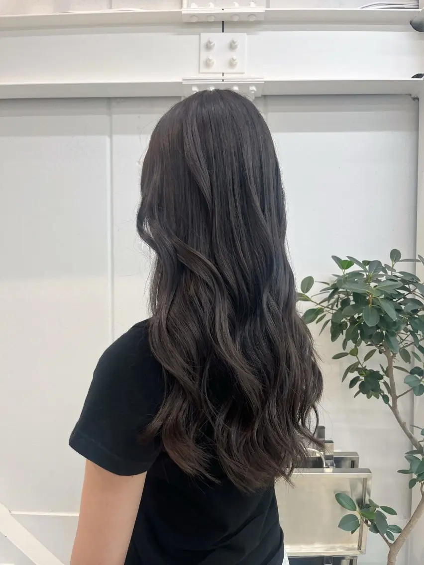 ロング カラー ブラウンカラー ショコラブラウン カット ヘアカラー 高山 桃子のヘアスタイル
