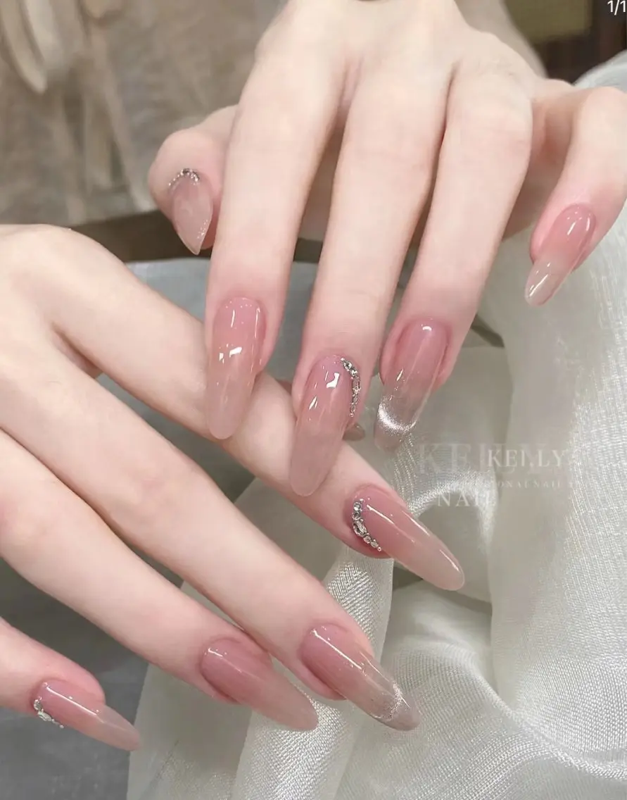 ネイル アートネイル オーロラネイル チークネイル フレンチネイル ガラスフレンチ ハンドネイル 🎀🎀YooLi Nail Salonのネイルデザイン