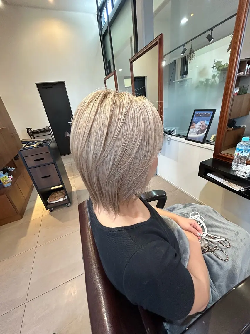 ミディアム カット ヘアカラー 茂木 良太のネイルデザイン