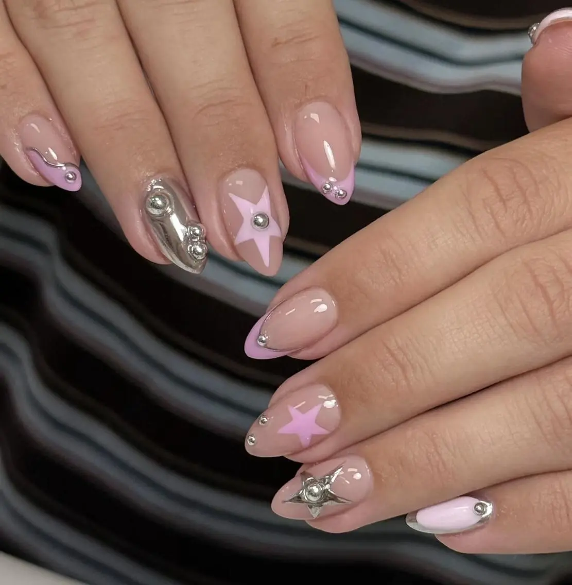 ネイル ハンドネイル 🎀 NaNa_nailのネイルデザイン