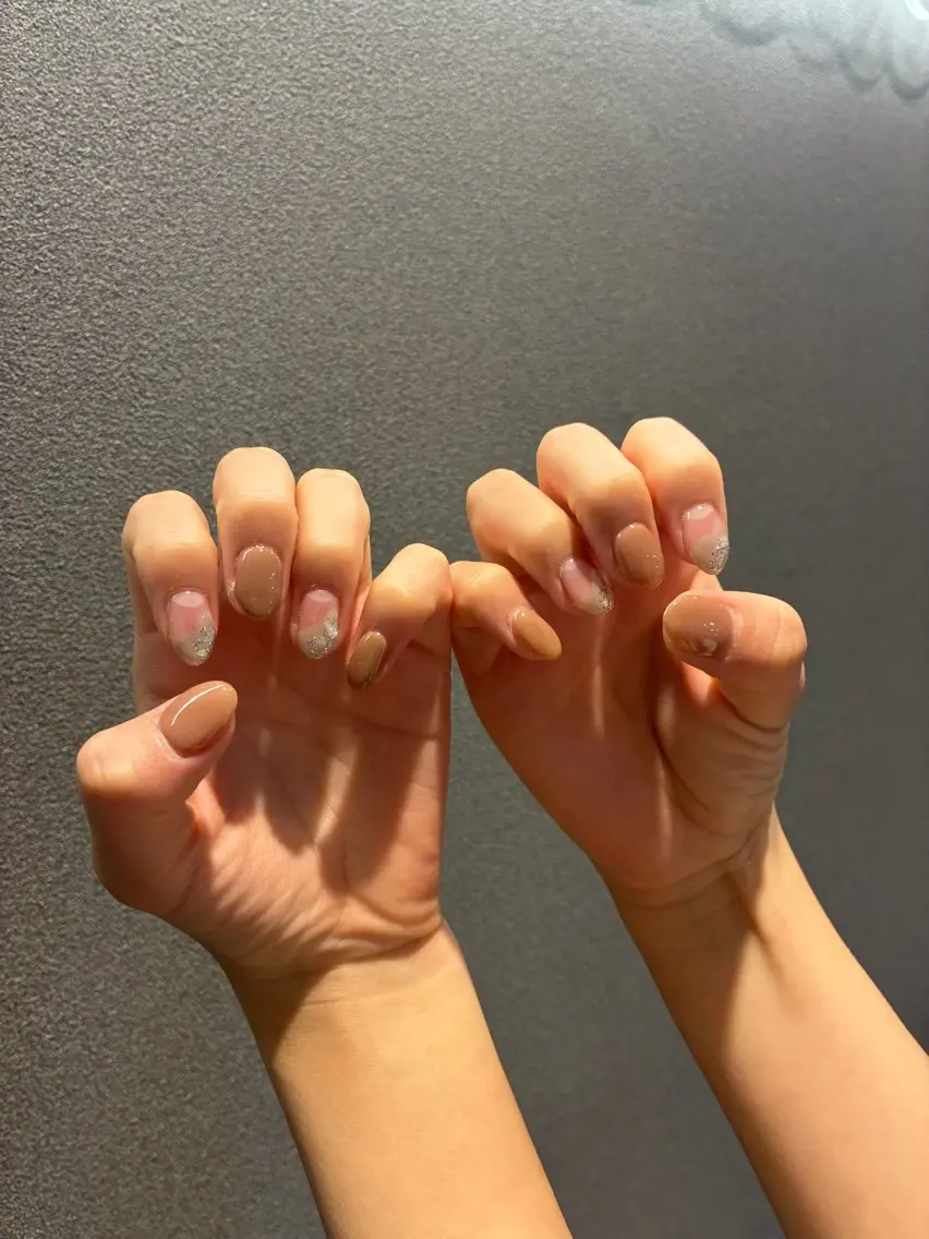 ネイル ニュアンスネイル ハンドネイル 白田 珊心のネイルデザイン