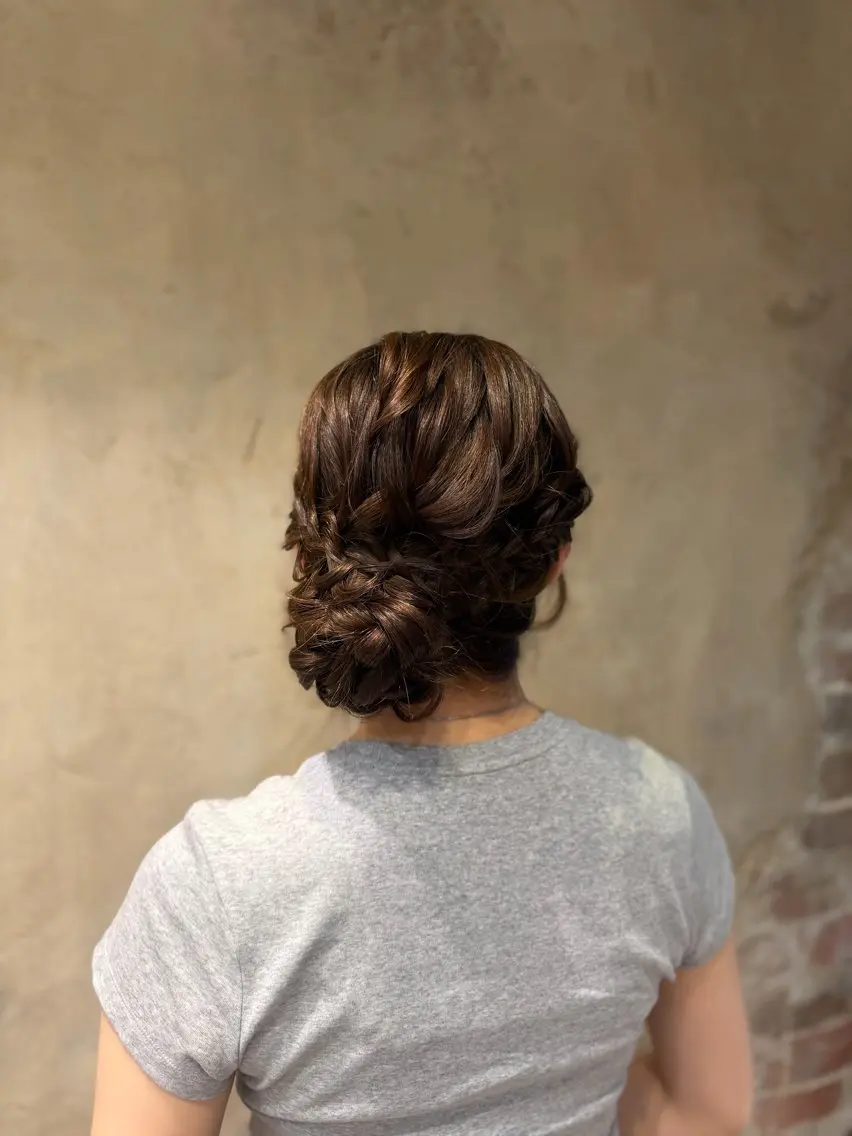 ミディアム ヘアアレンジ 森井 心菜のヘアスタイル