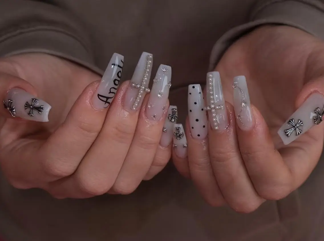 ネイル ハンドネイル 🎀 NaNa_nailのネイルデザイン