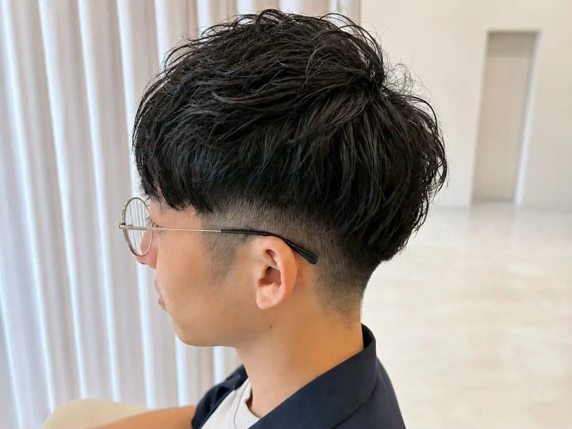 ショート センターパート 韓国ヘア・綾也のヘアスタイル