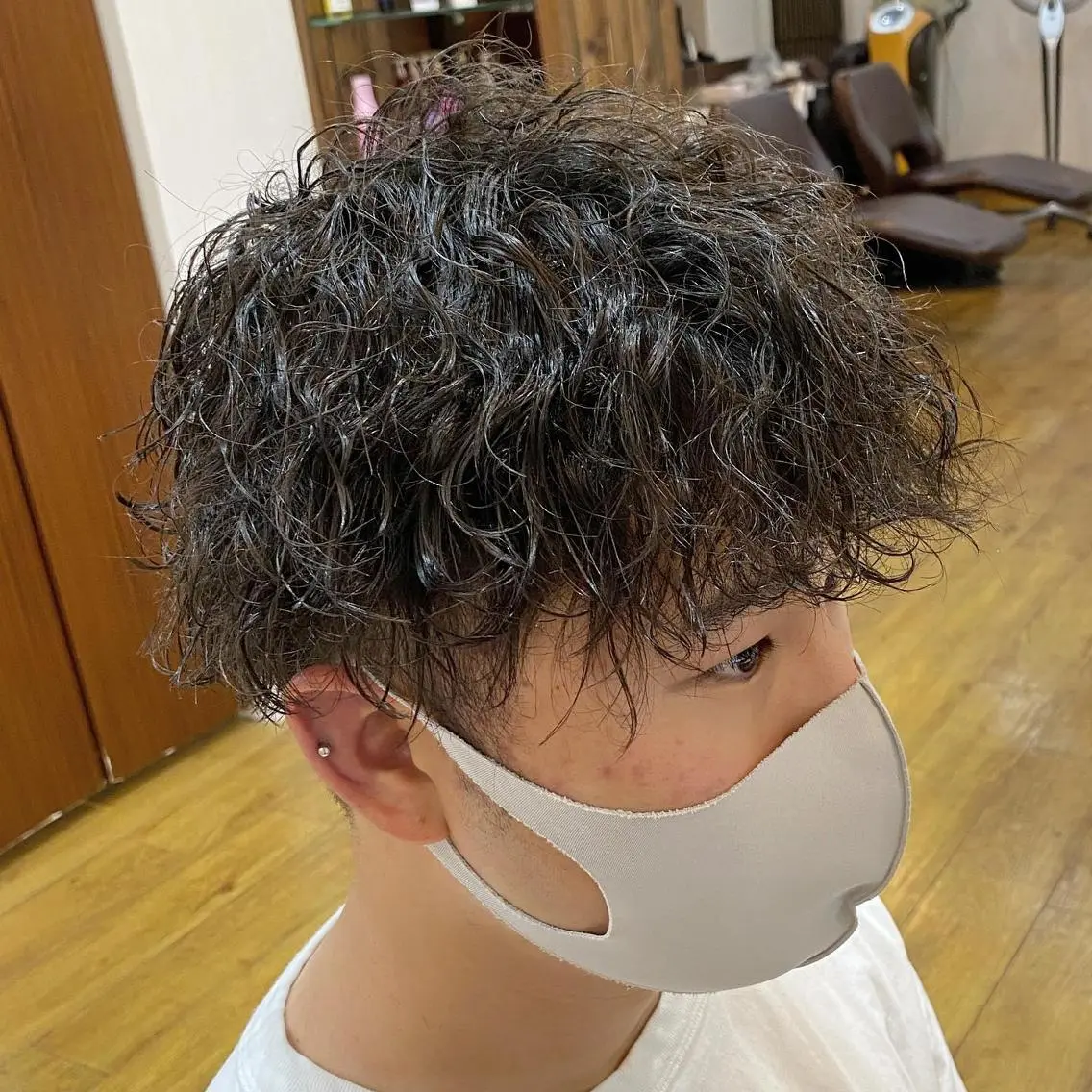 パーマ メンズ センターパート マッシュ メンズパーマ 学生（メンズ向け） メンズツイストパーマ 原田 涼矢のヘアスタイル