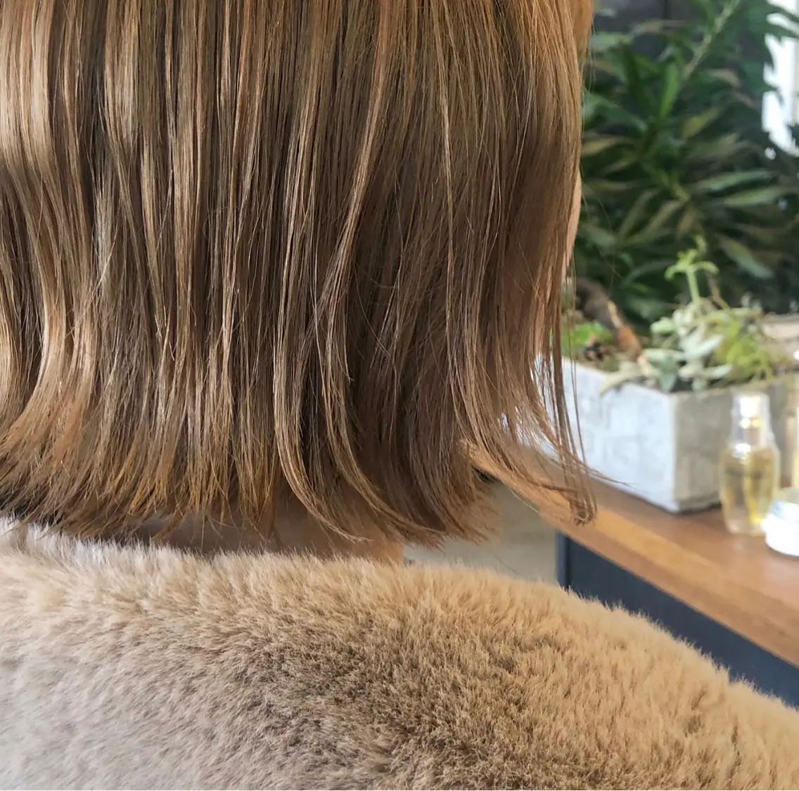 ショート カラー パーマ 名倉 伽奈のヘアスタイル