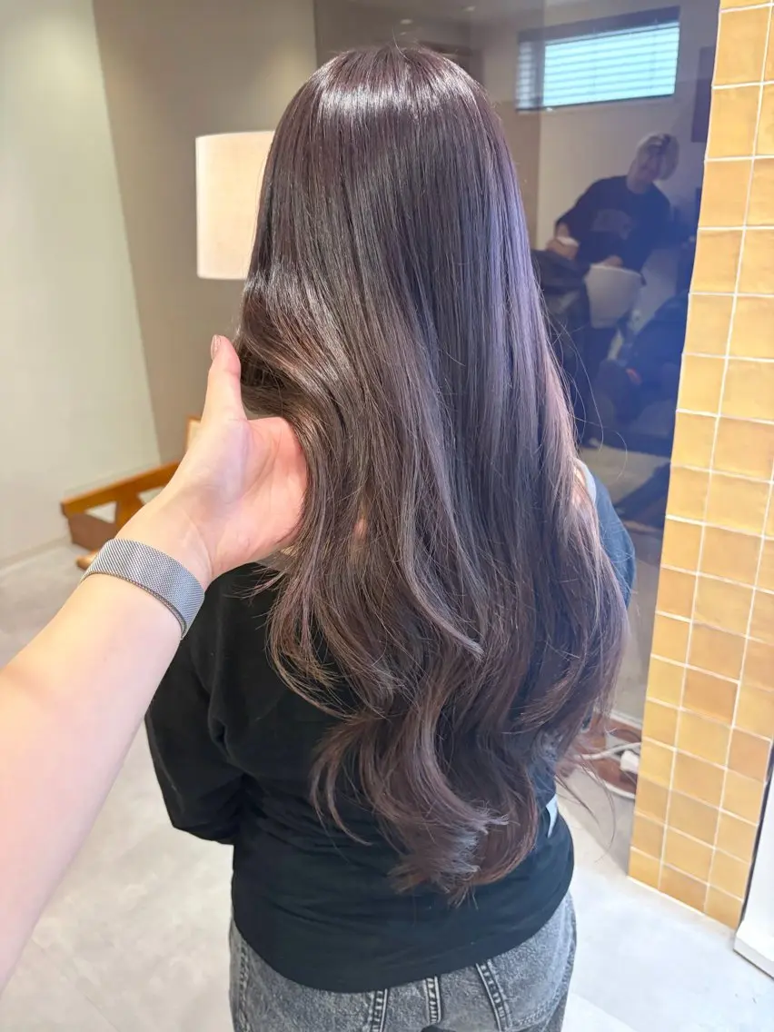 ロング カラー ブリーチ 透明感カラー グレージュ ラベンダーカラー ラベンダーグレージュ カット ヘアカラー トリートメント ﾚｲﾔｰ🩵透明感 ೀユイ🌙のヘアスタイル