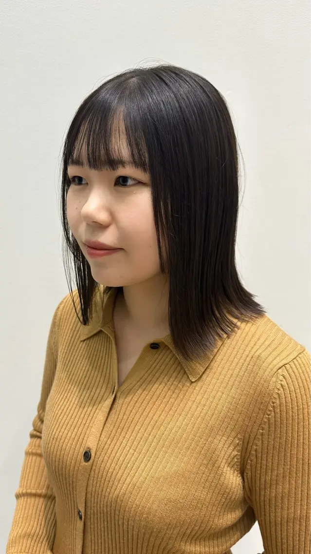 ミディアム カラー 切りっぱなしロブ recipe 黒木 彩那のヘアスタイル