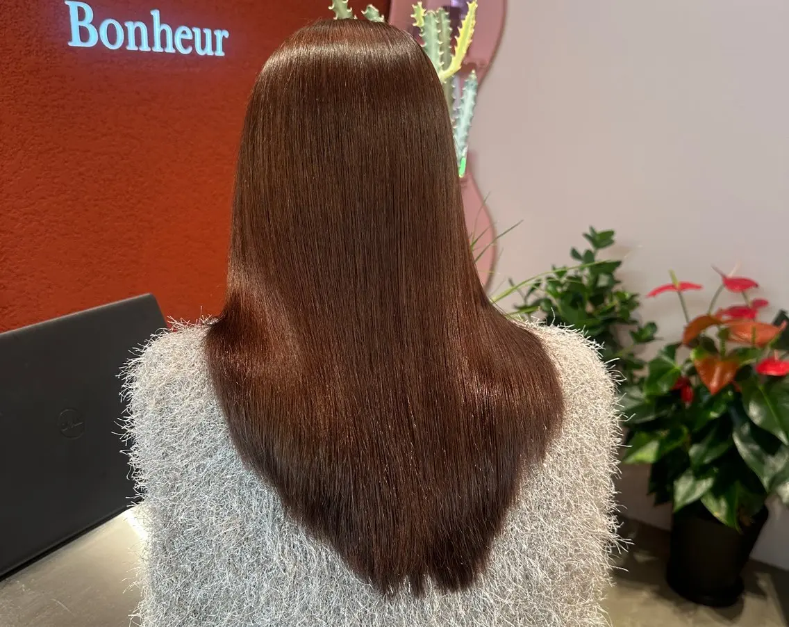 セミロング カラー ヘアカラー トリートメント ブリーチなし透明感 🤍キム🩵のヘアスタイル