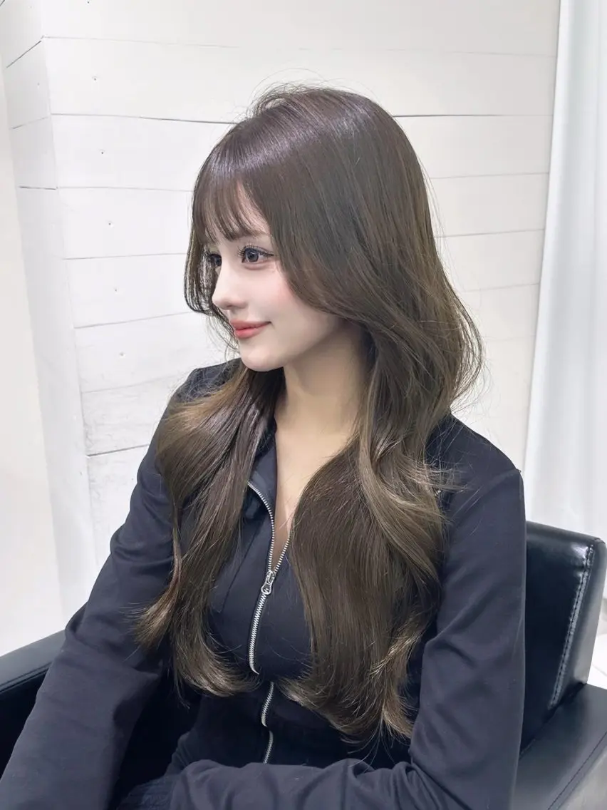 ロング カット ヘアカラー 盛れるヘア♡ 韓国Styleのヘアスタイル