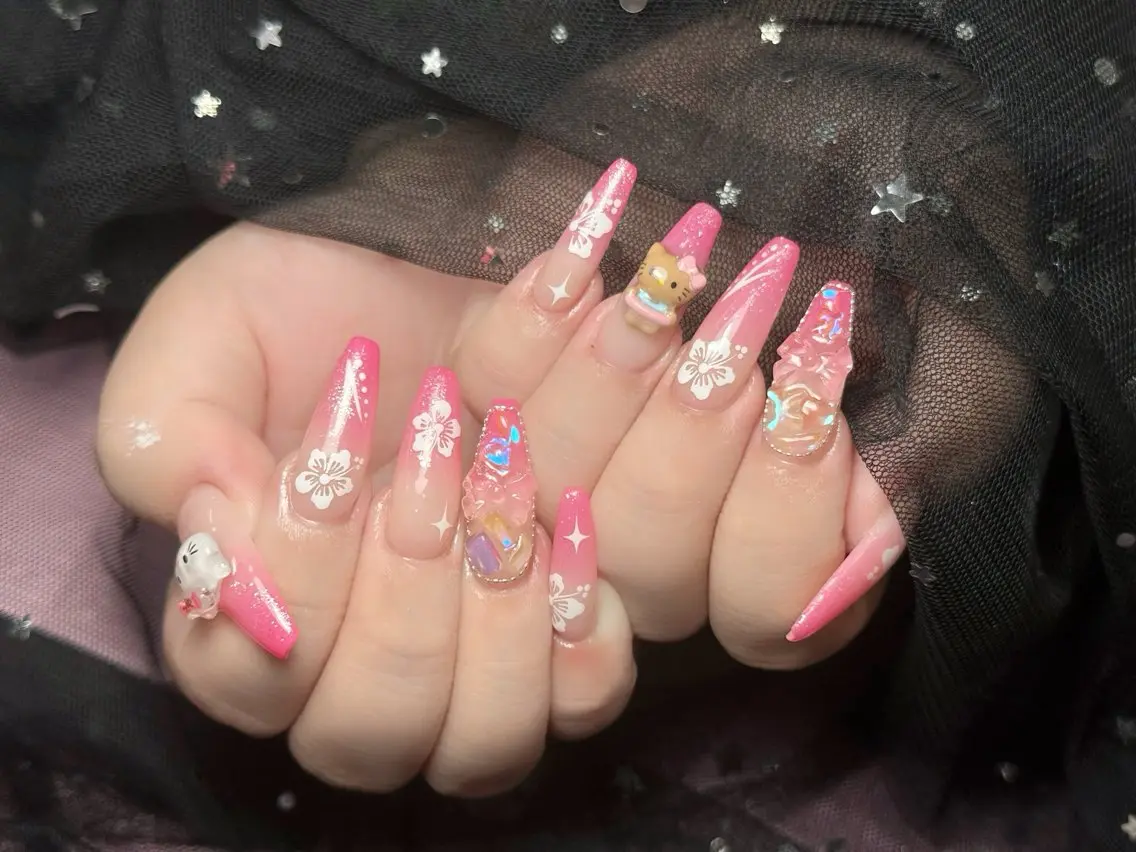 ネイル 成人式 フラッシュネイル フレンチネイル ジェルネイル グラデーション ハンドネイル Umiko🪆 Nailのネイルデザイン