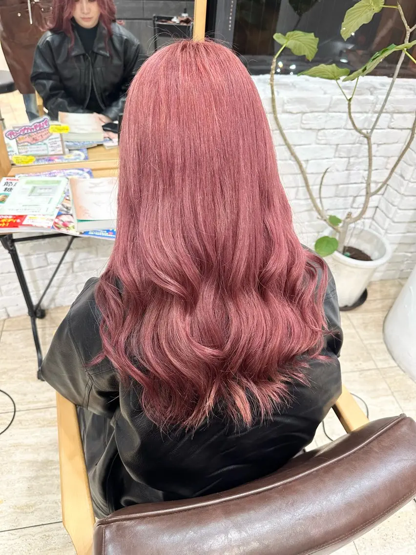 ロング カラー ヘアアレンジ ピンクカラー ヘアカラー ROSEL末吉 海渡のヘアスタイル