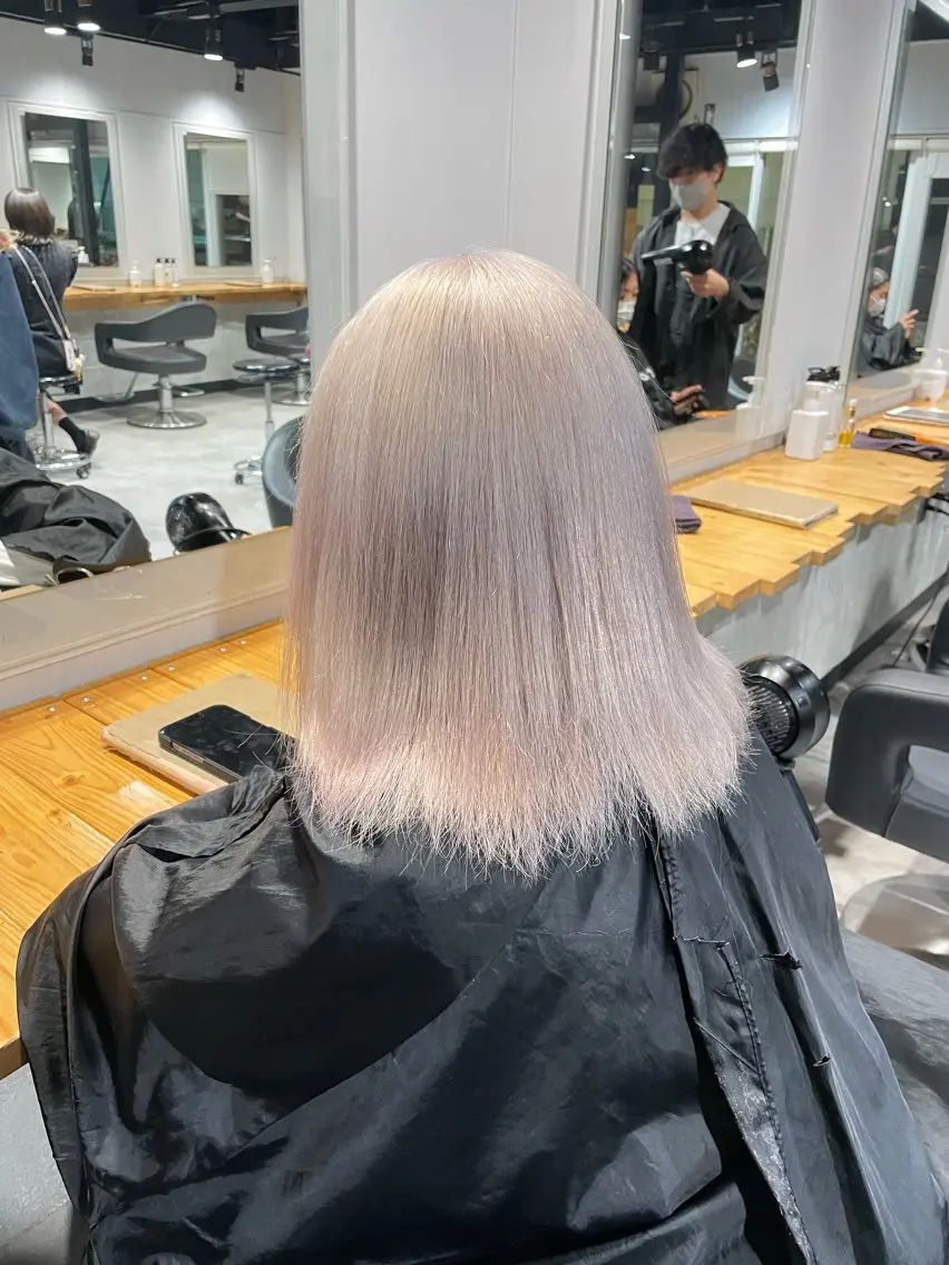 ミディアム カラー ブリーチ 髪質改善 ヘアカラー トリートメント ヘッドスパ ヘアセット ️💕淡いハイトーン 💕︎︎ひかるのヘアスタイル