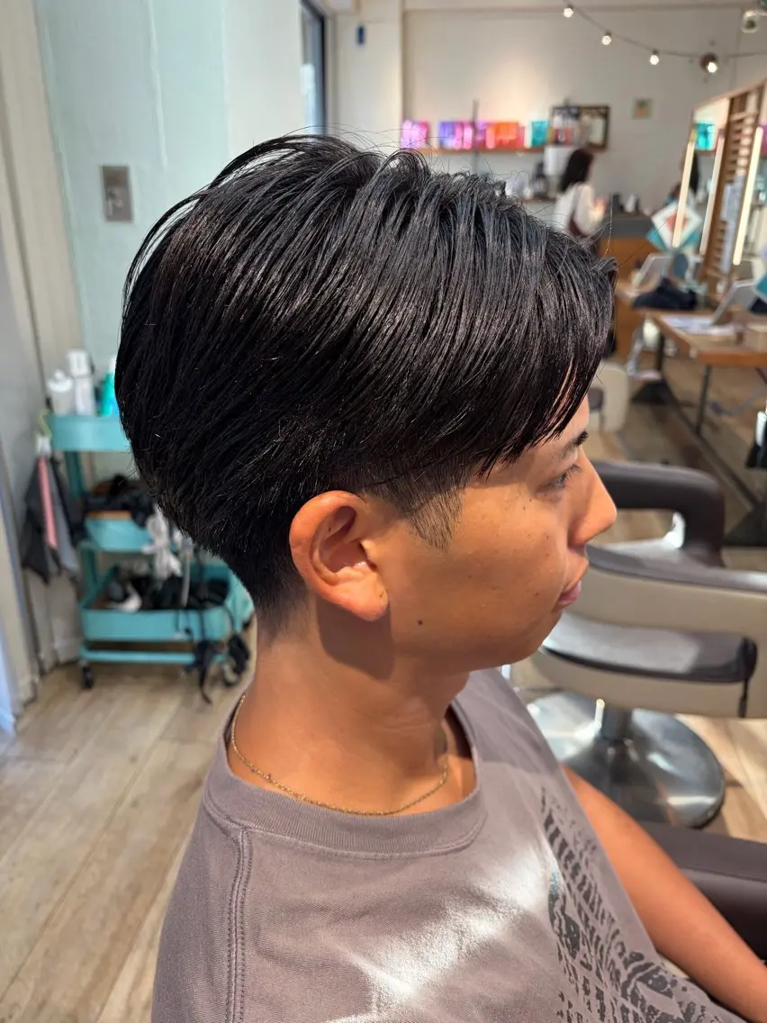 メンズ センターパート ワタナベ カンタのヘアスタイル